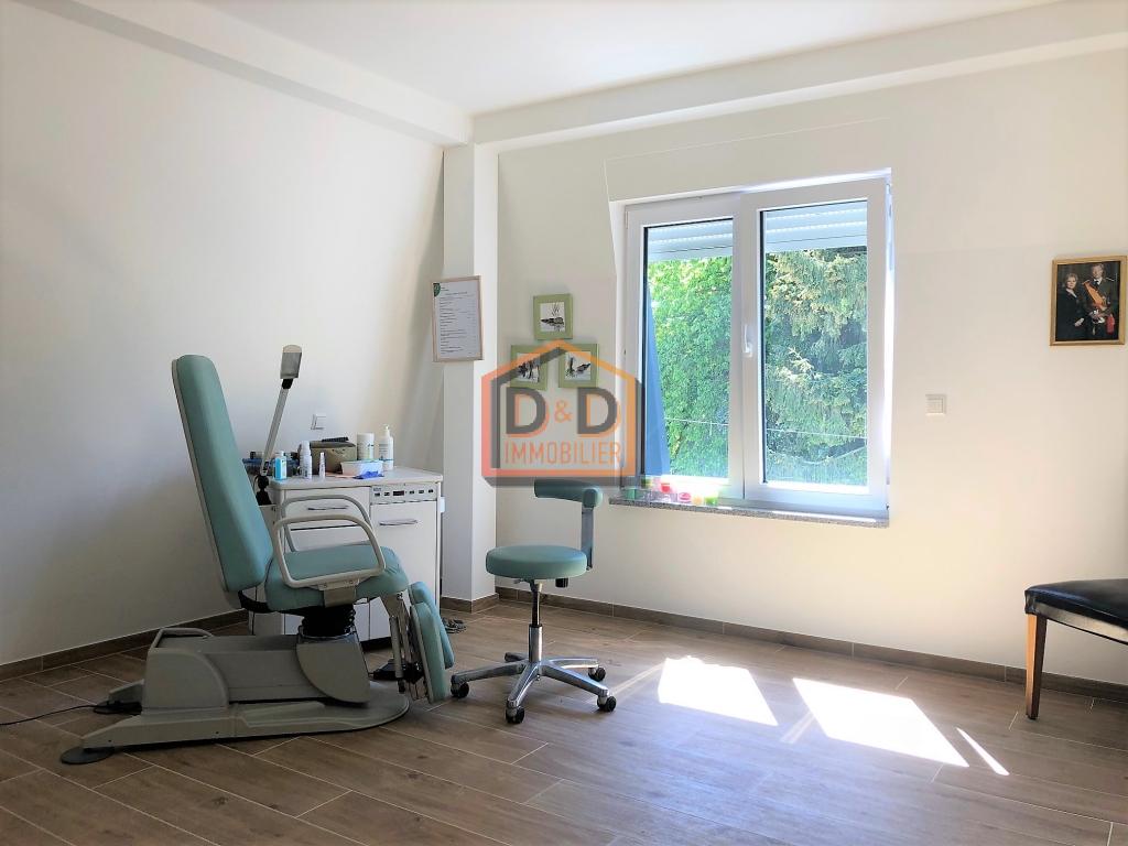 Bureau à Oetrange, 72 m², 3 chambres, 1 500 €/mois