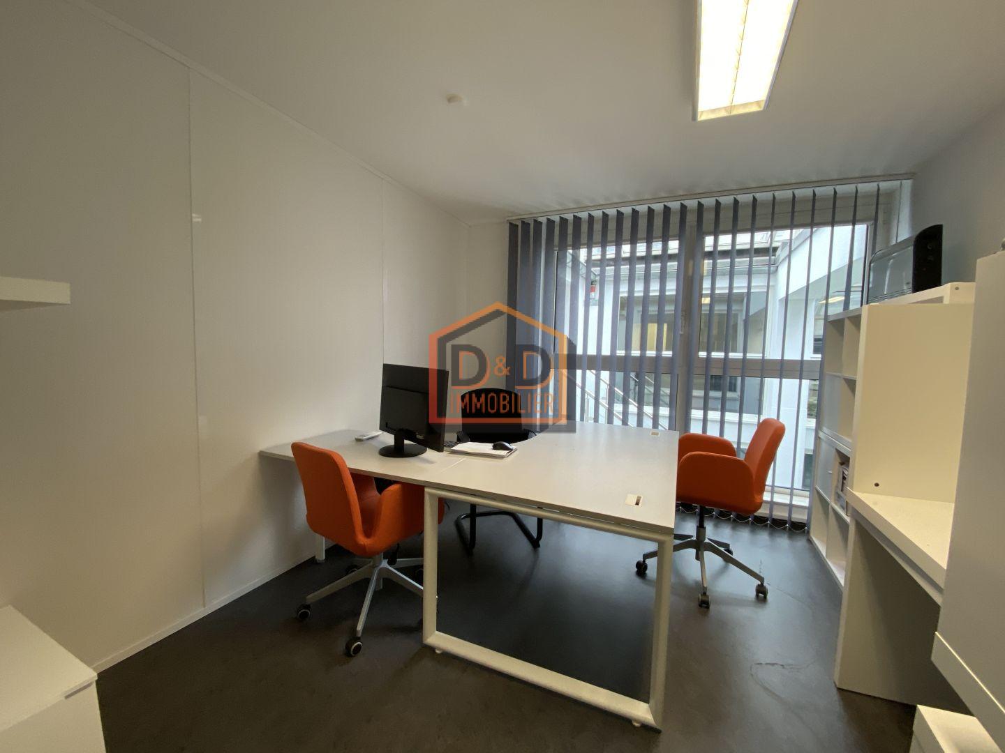 Bureau à Luxembourg-Gare, 14 m², 750 €/mois