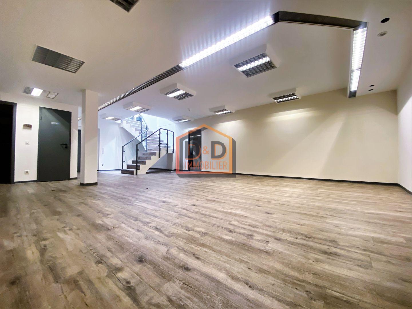 Bureau à Luxembourg-Centre, 240 m², 7 500 €/mois