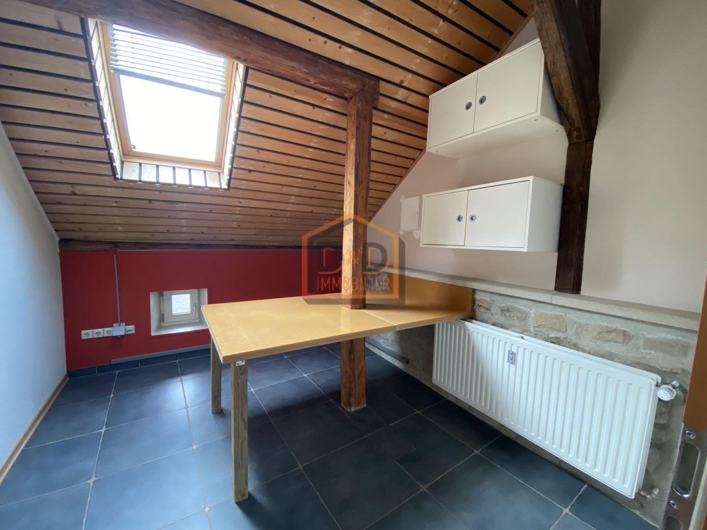 Bureau à Altwies, 10 m², 480 €/mois